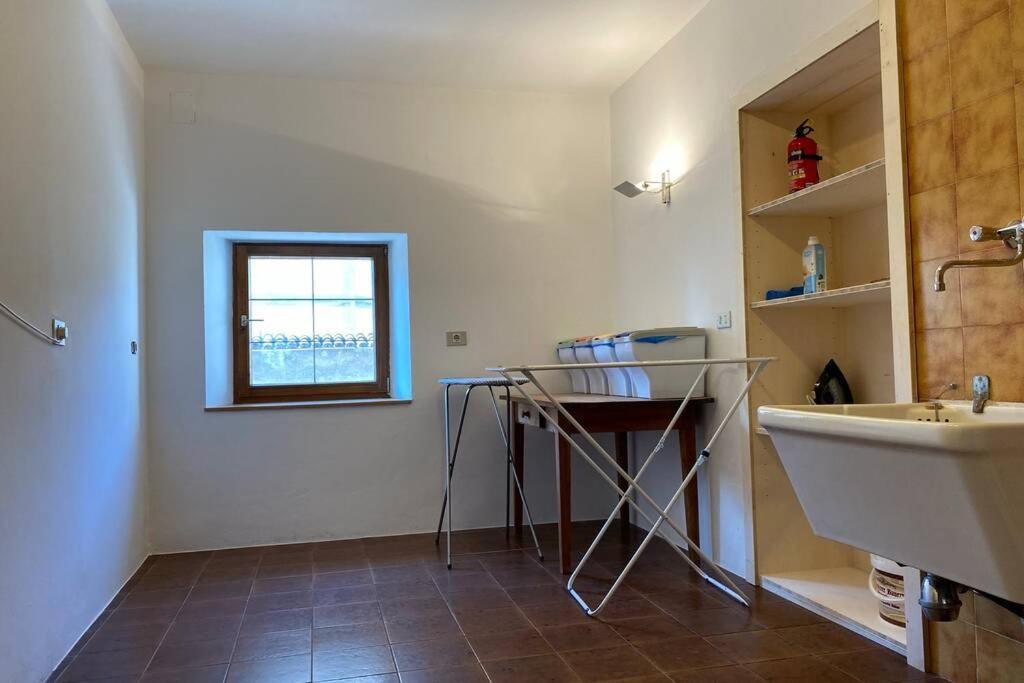 Grosse Wohnung Mit Garagenparkplatz Фие Экстерьер фото